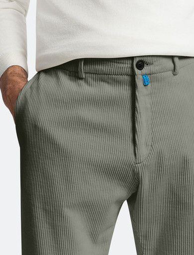 Мужские вельветовые брюки  PIERRE CARDIN C3 33370.3001/5212 21 490 руб.  21 490 руб.