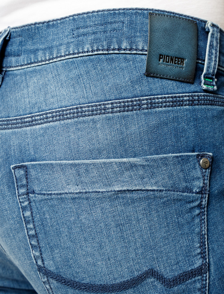 Мужские джинсы 5 карманов PIONEER P0 16161.6588/6834 11 993 руб. 11 993 руб.