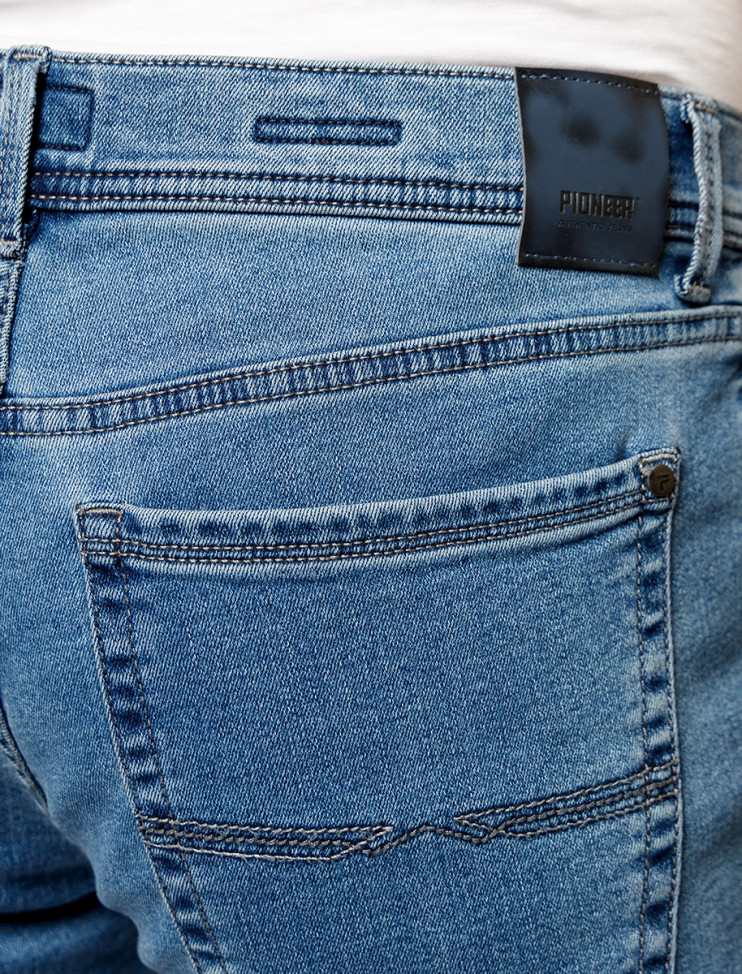 Мужские джинсы THERMO 5 карманов Pioneer P0 16801.6624/6821 9 368 руб. 9 368 руб.