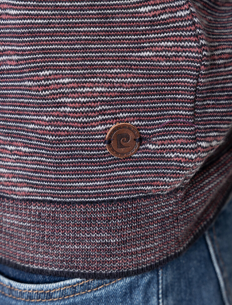 Мужской джемпер Pierre Cardin 55340.82546.5203 14 990 руб.  14 990 руб. 