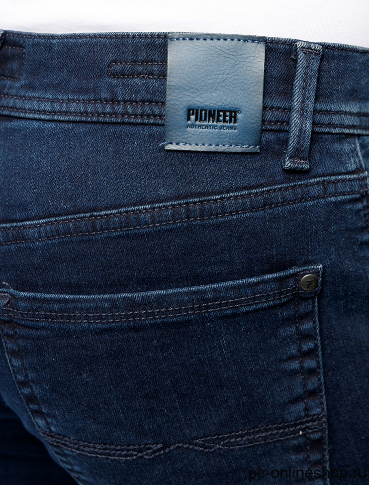 Мужские джинсы THERMO 5 карманов Pioneer P0 16801.6775/6801 9 368 руб. 9 368 руб.