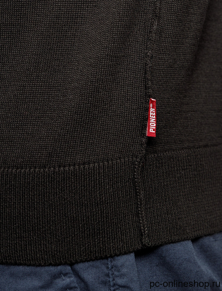 Джемпер круглый ворот Pioneer P1 20072.0000/9000 8 243 руб.  8 243 руб. 