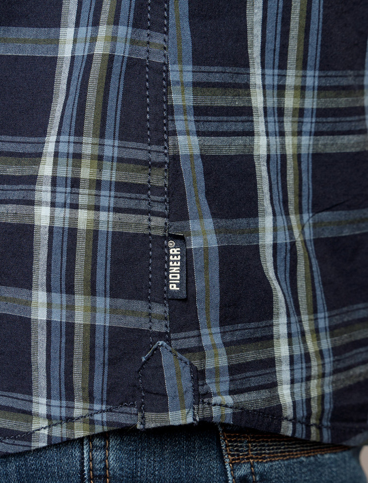 Мужская рубашка Pioneer P1 40129.0100/5627 8 243 руб. 8 243 руб.