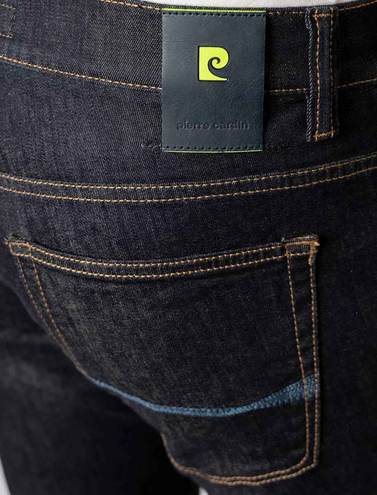 Мужские джинсы Pierre Cardin Antibes Denim Academy 03003/000/06100/14 5 495 руб.  5 495 руб. 