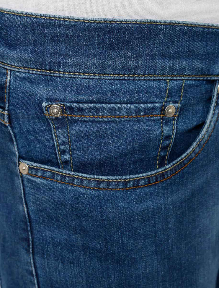 Мужские джинсы Pierre Cardin Antibes Denim Academy 03003/000/06101/03 14 990 руб.  14 990 руб.