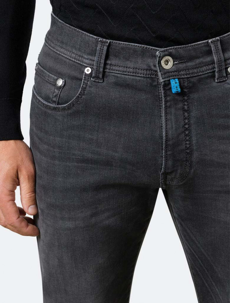 Мужские джинсы Pierre Cardin 03451/000/08824/81 9 245 руб.  9 245 руб. 