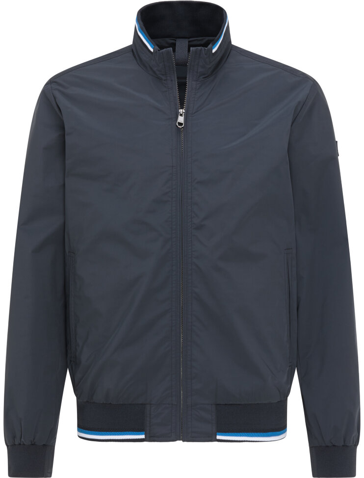 Мужская ветровка Pierre Cardin Futureflex 72000/000/04822/3000 14 990 руб.  14 990 руб. 