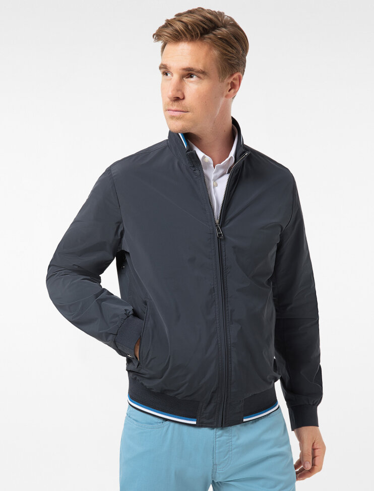Мужская ветровка Pierre Cardin Futureflex 72000/000/04822/3000 14 990 руб.  14 990 руб. 