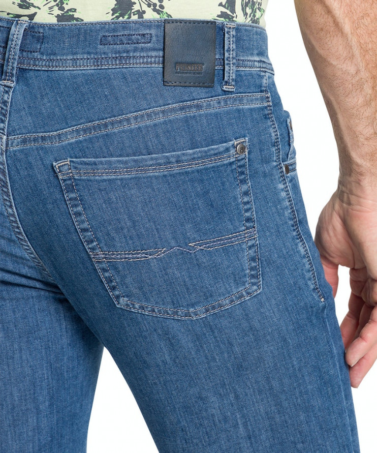 Мужские джинсы 5 карманов PIONEER P0 16801.6657/6831 9 368 руб.  9 368 руб. 