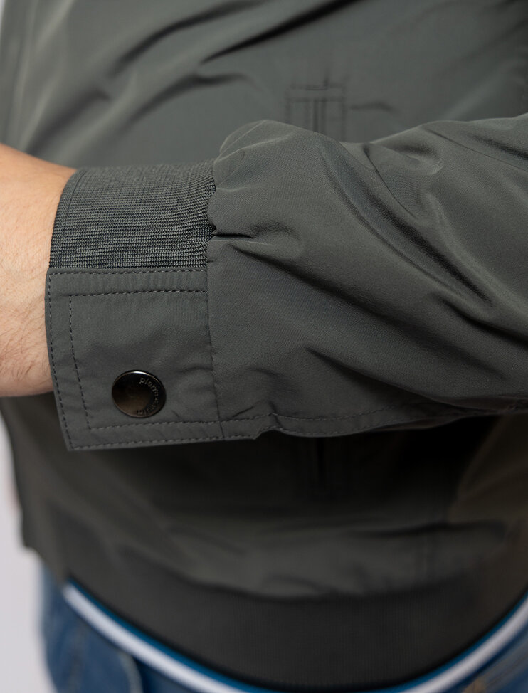 Мужская ветровка Pierre Cardin Futureflex 72000/000/04822/6007 12 495 руб. 12 495 руб.