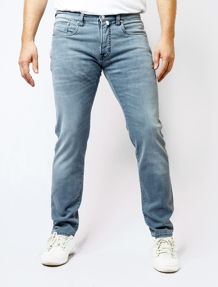 Мужские джинсы Pierre Cardin 30031/000/01551/01 21 990 руб. 21 990 руб.