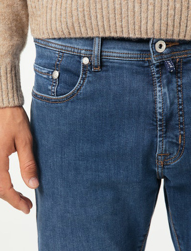 Мужские джинсы Pierre Cardin Lyon 30915/000/07701/04 10 868 руб. 10 868 руб.