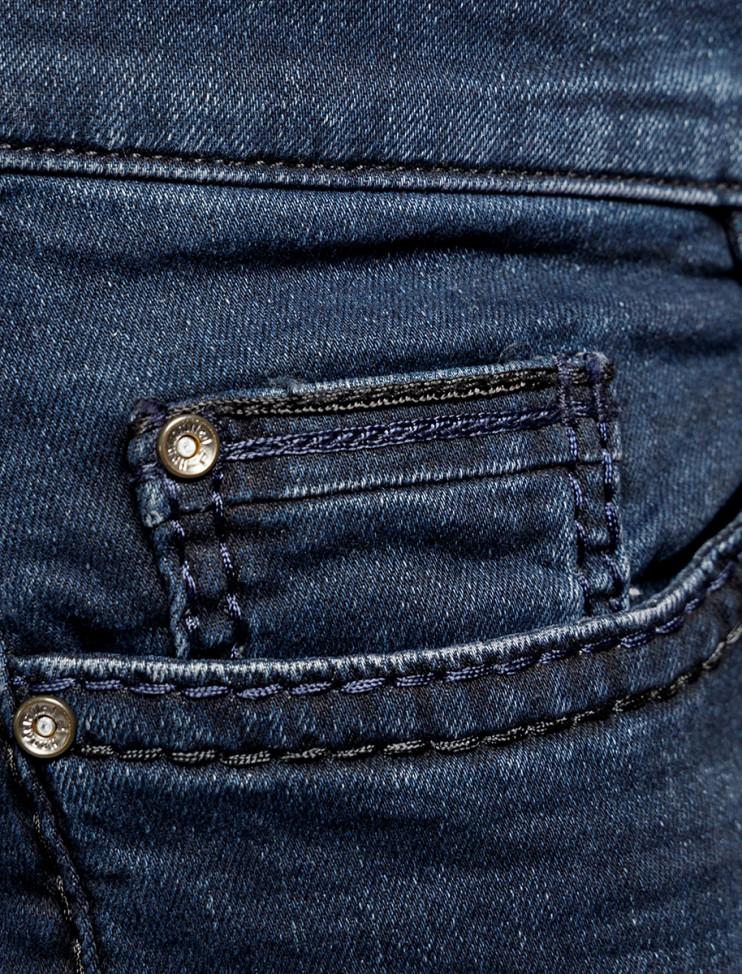 Мужские джинсы 5 карманов PIONEER P0 16541.6711/6815 11 993 руб.  11 993 руб. 