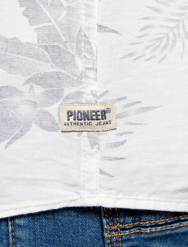 Мужская  рубашка короткий рукав Pioneer P1 40175.2000/6918 4 495 руб.  4 495 руб. 