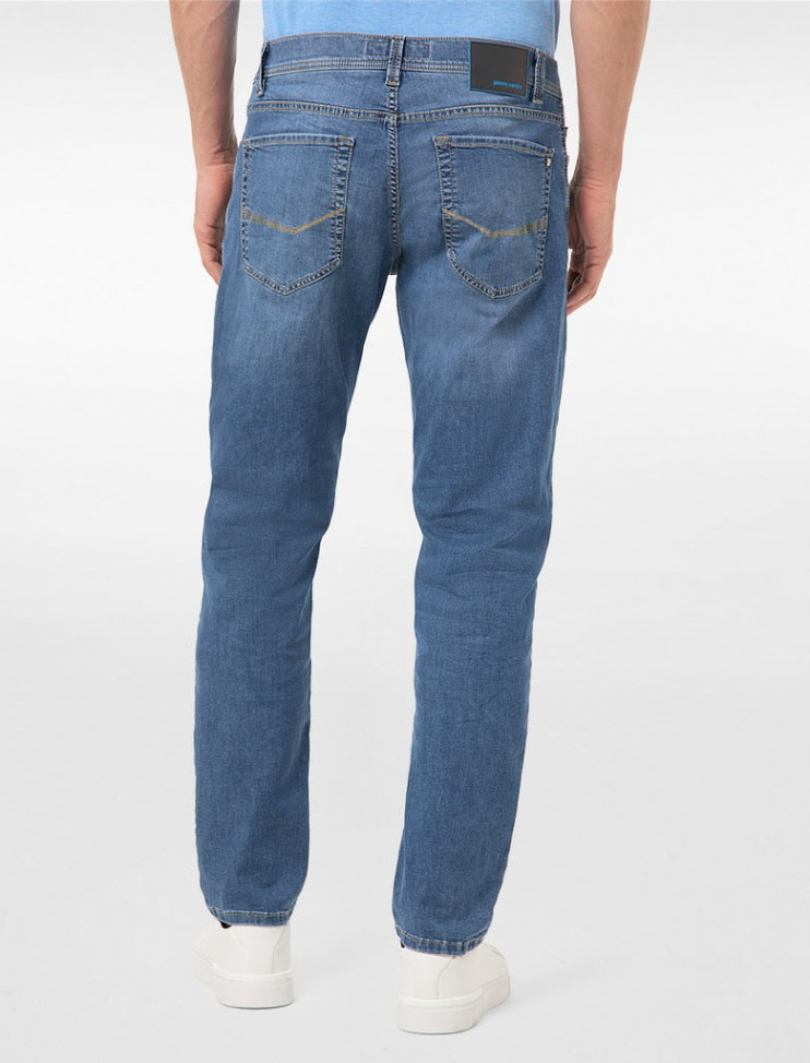 Мужские джинсы Pierre Cardin 03451/000/08885/45 12 490 руб.  12 490 руб. 