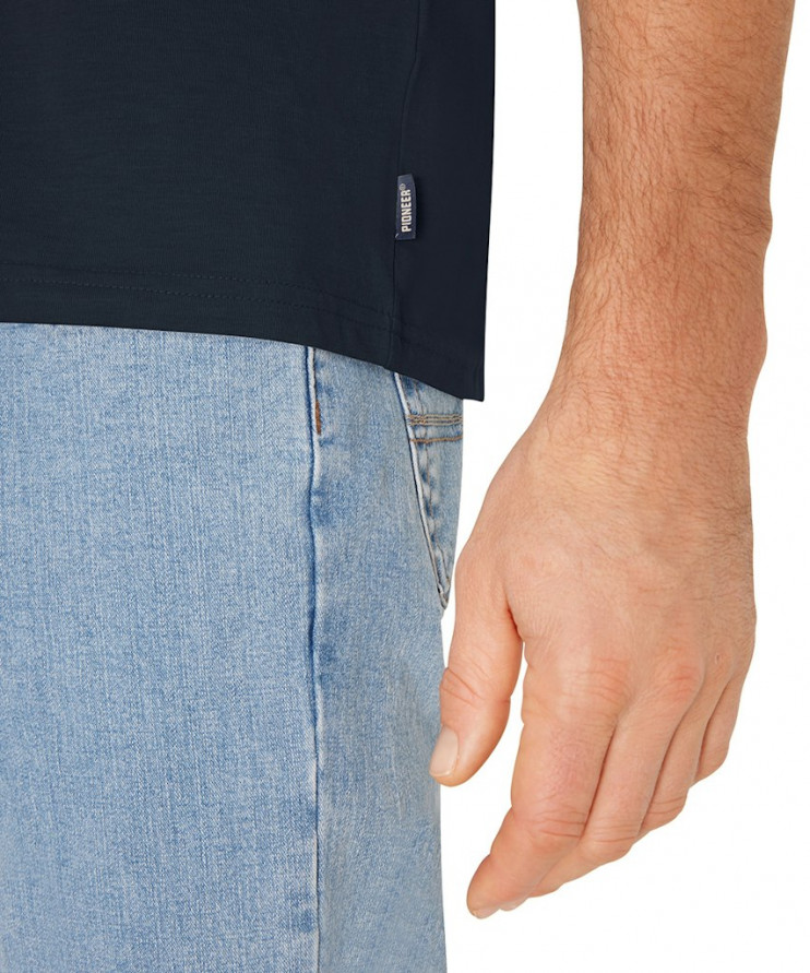 Мужская футболка короткий рукав Pioneer P1 60082.2000/6300 1 990 руб. 1 990 руб.