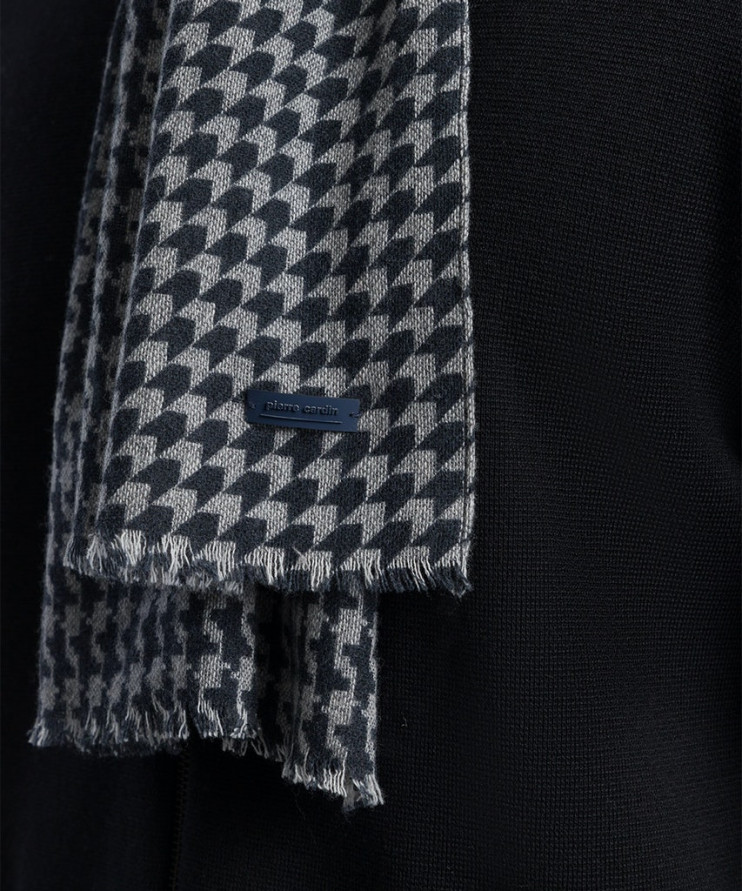 Мужской шарф PIERRE CARDIN C5 10004.1001/9000 4 745 руб.  4 745 руб. 