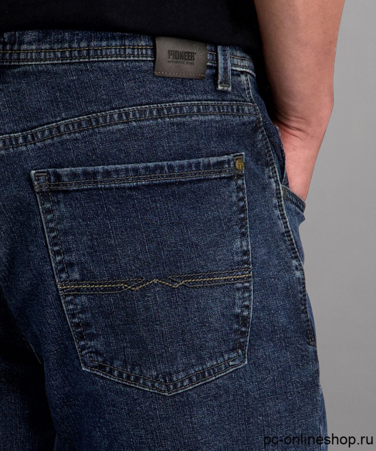 Мужские джинсы 5 карманов PIONEER P0 16801.6388/6811 12 490 руб.  12 490 руб. 