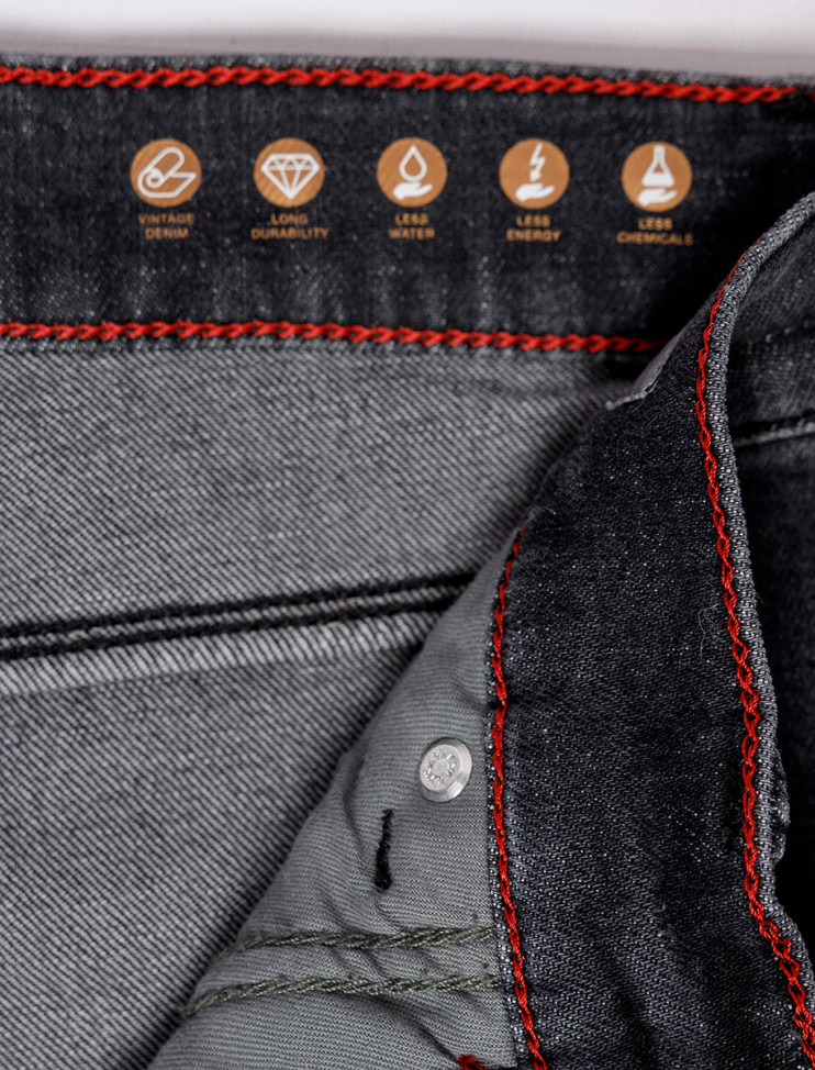 Мужские джинсы 5 карманов PIERRE CARDIN C7 34490.7742/9817 17 490 руб.  17 490 руб.