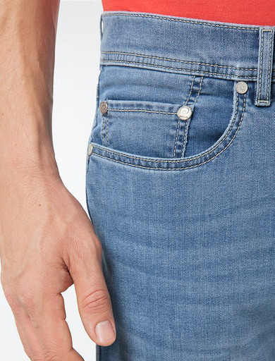 Мужские джинсы Pierre Cardin 30915/000/07713/02 5 247 руб.  5 247 руб. 