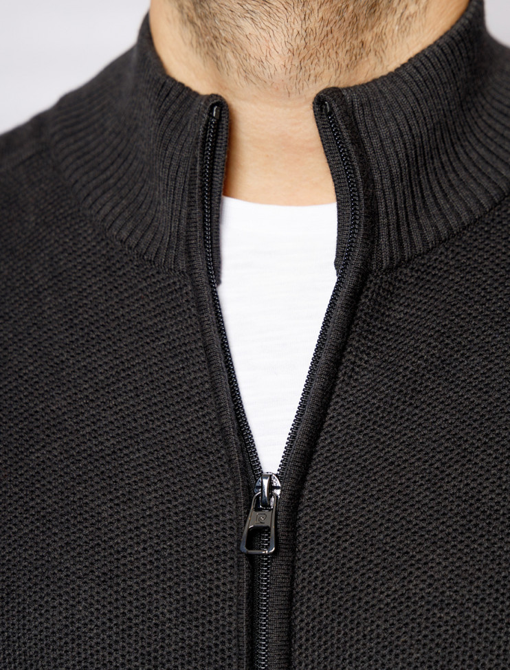 Мужской кардиган PIERRE CARDIN C5 50629.5040/9002 17 490 руб.  17 490 руб. 