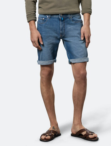 Мужские шорты Pierre Cardin C7 34520.8031/6829 6 290 руб. 6 290 руб.