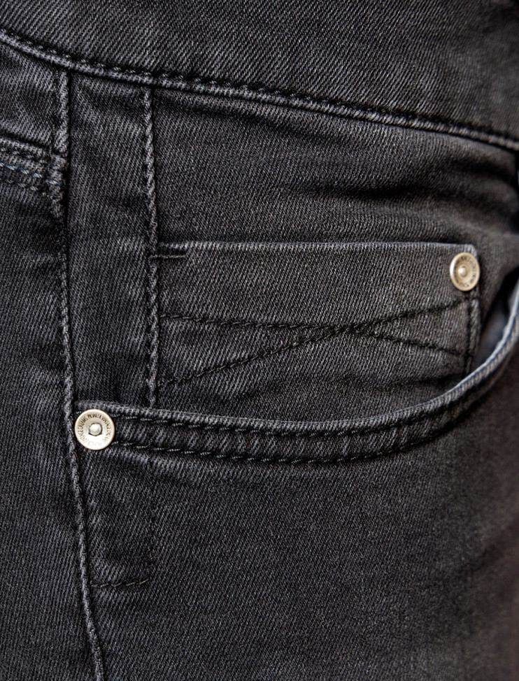 Мужские джинсы 5 карманов Pioneer P0 16161.6697/9805 11 993 руб. 11 993 руб.