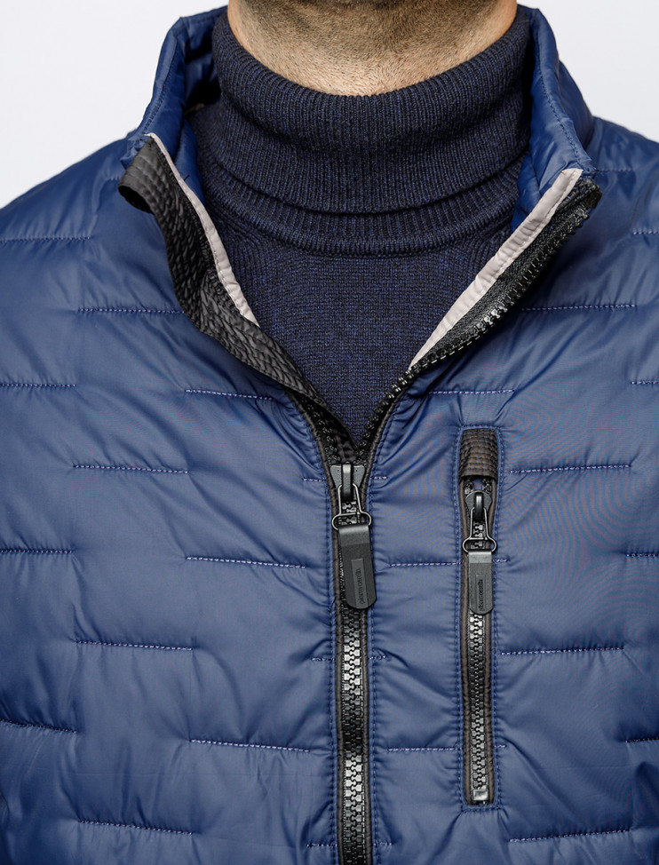 Мужская короткая куртка  C8 10115.0055/6000 25 990 руб.  25 990 руб.