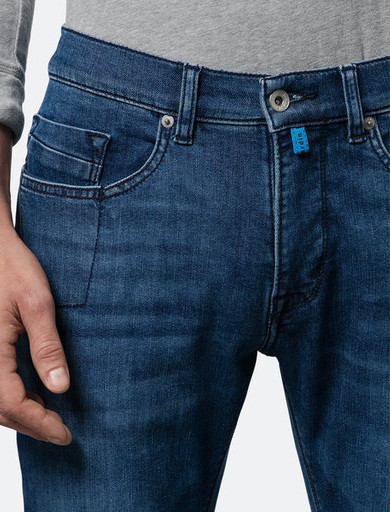 Мужские джинсы Pierre Cardin C7 33110.7706/6814 18 490 руб.  18 490 руб. 