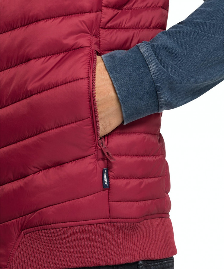 Мужской жилет Pioneer P1 10000/4214 6 290 руб. 6 290 руб.