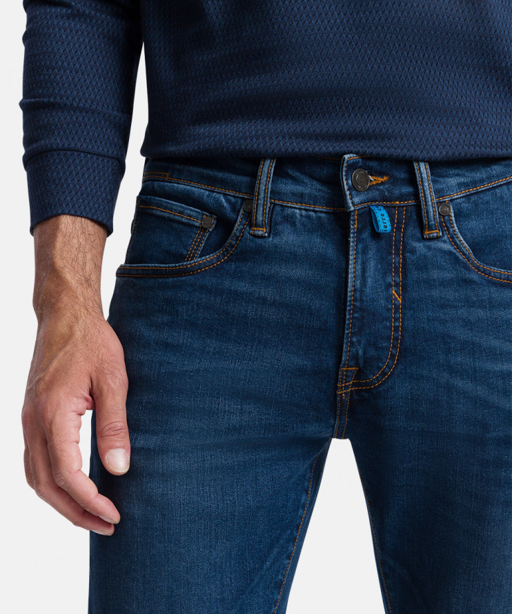 Мужские джинсы 5 карманов PIERRE CARDIN C7 35530.8050/6834 10 990 руб.  10 990 руб. 