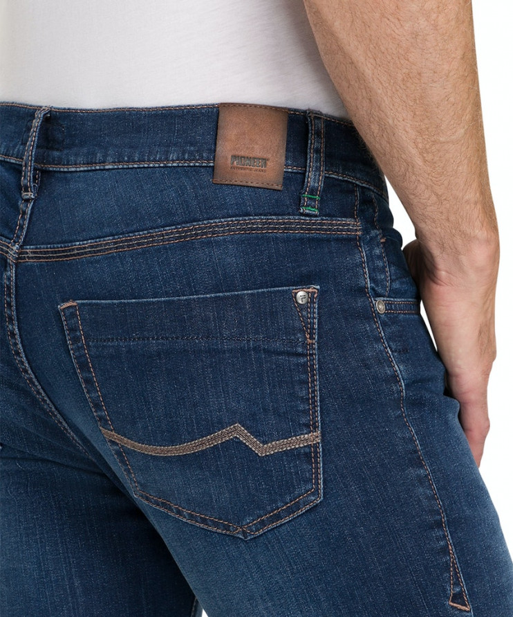 Мужские джинсы 5 карманов PIONEER P0 16161.6580/6812 14 490 руб. 14 490 руб.