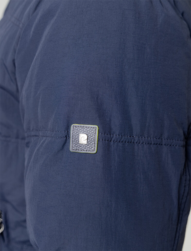 Мужской пуховик Pierre Cardin Denim Academy 71342/000/04716/3000 17 490 руб.  17 490 руб. 