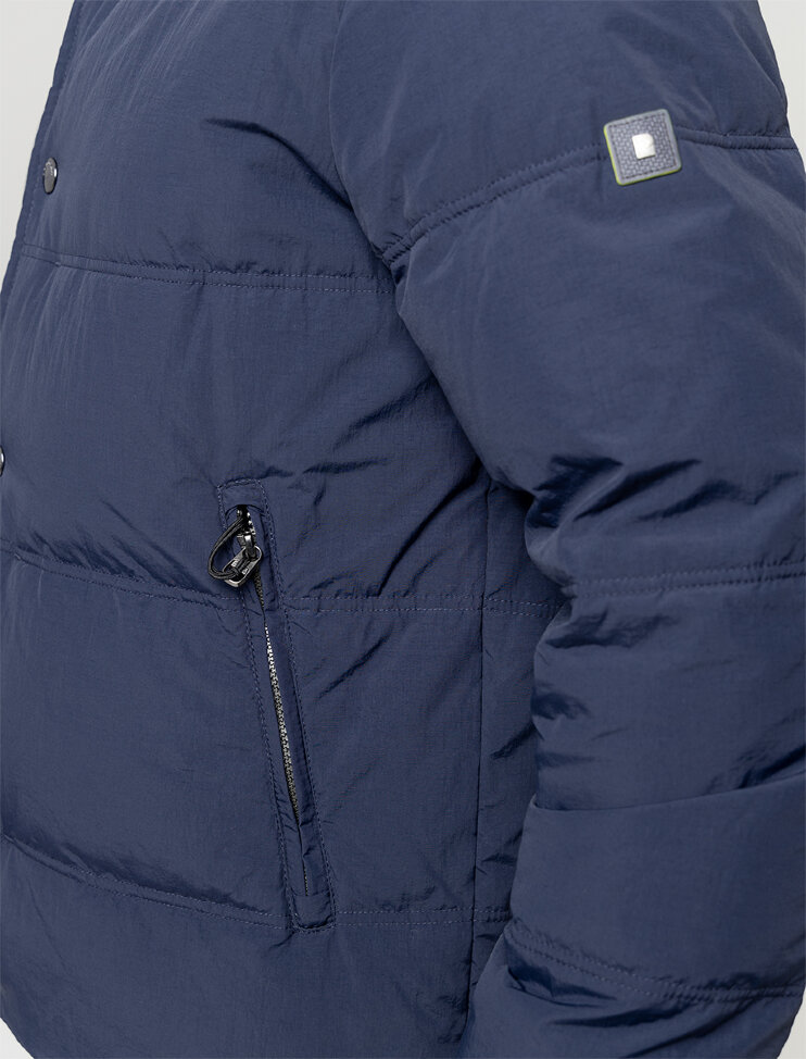 Мужской пуховик Pierre Cardin Denim Academy 71342/000/04716/3000 17 490 руб.  17 490 руб. 