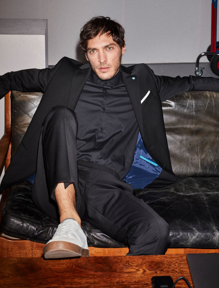 Мужские брюки костюмные Pierre Cardin C4 72238.1401/9000 14 243 руб.  14 243 руб. 