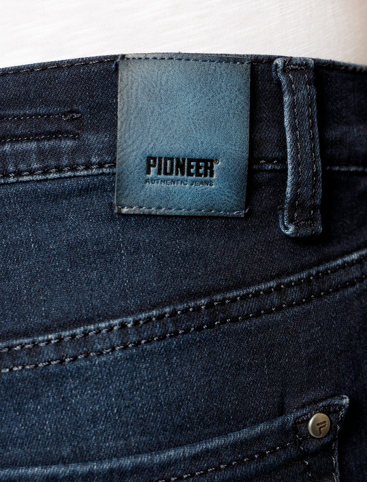 Мужские джинсы 5 карманов Pioneer P0 16741.6596/6805 10 868 руб. 10 868 руб.