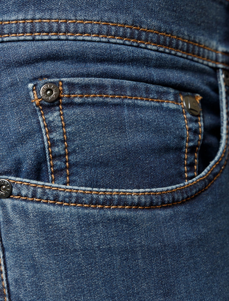 Мужские джинсы THERMO  5 карманов PIERRE CARDIN C7 34510.8053/6824 26 490 руб.  26 490 руб.