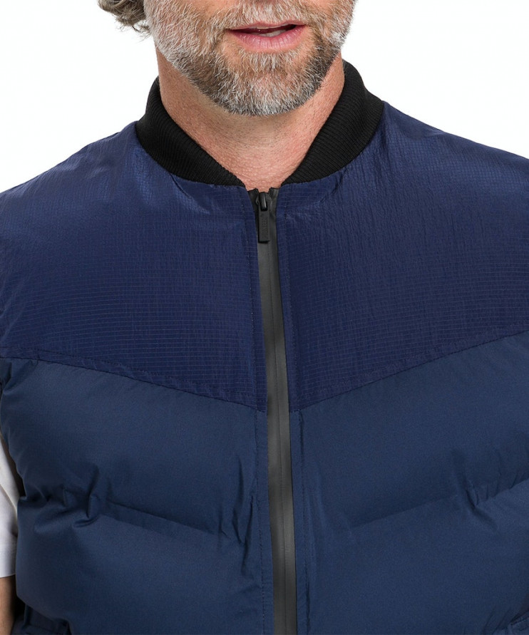 Мужской жилет PIONEER P1 17000/6312 8 990 руб.  8 990 руб.