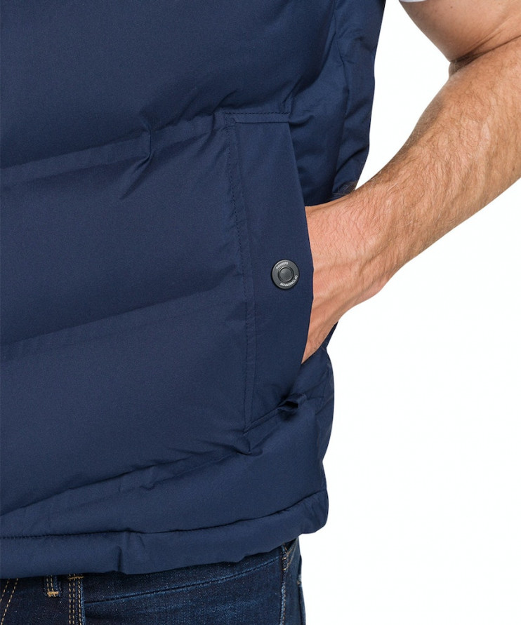 Мужской жилет PIONEER P1 17000/6312 8 990 руб.  8 990 руб.