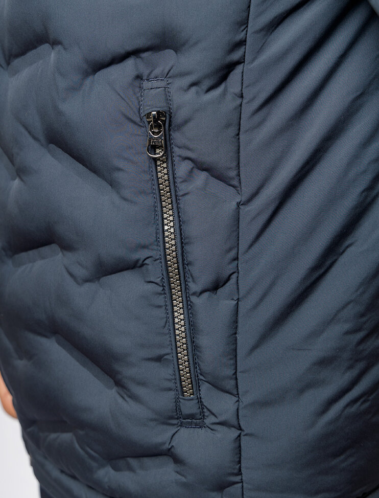 Мужской пуховик Pierre Cardin Denim Academy 71020/000/04742/3010 11 245 руб.  11 245 руб. 