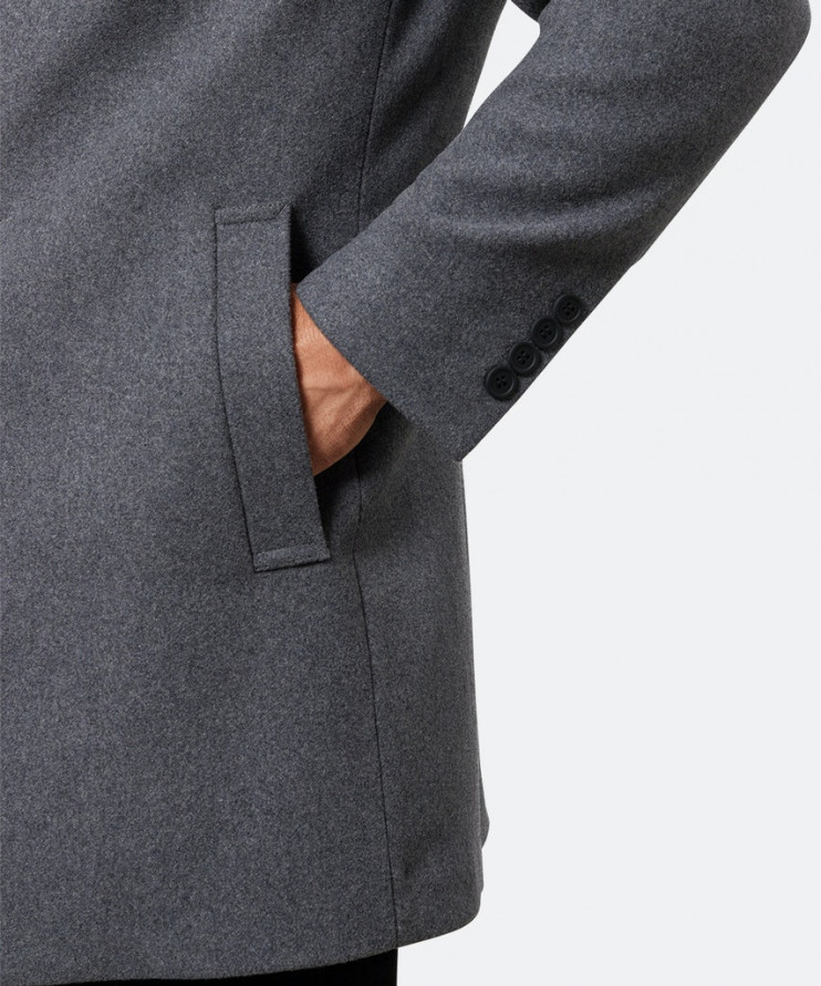 Мужское короткое пальто PIERRE CARDIN 73500/000/04923/2500 17 495 руб.  17 495 руб. 